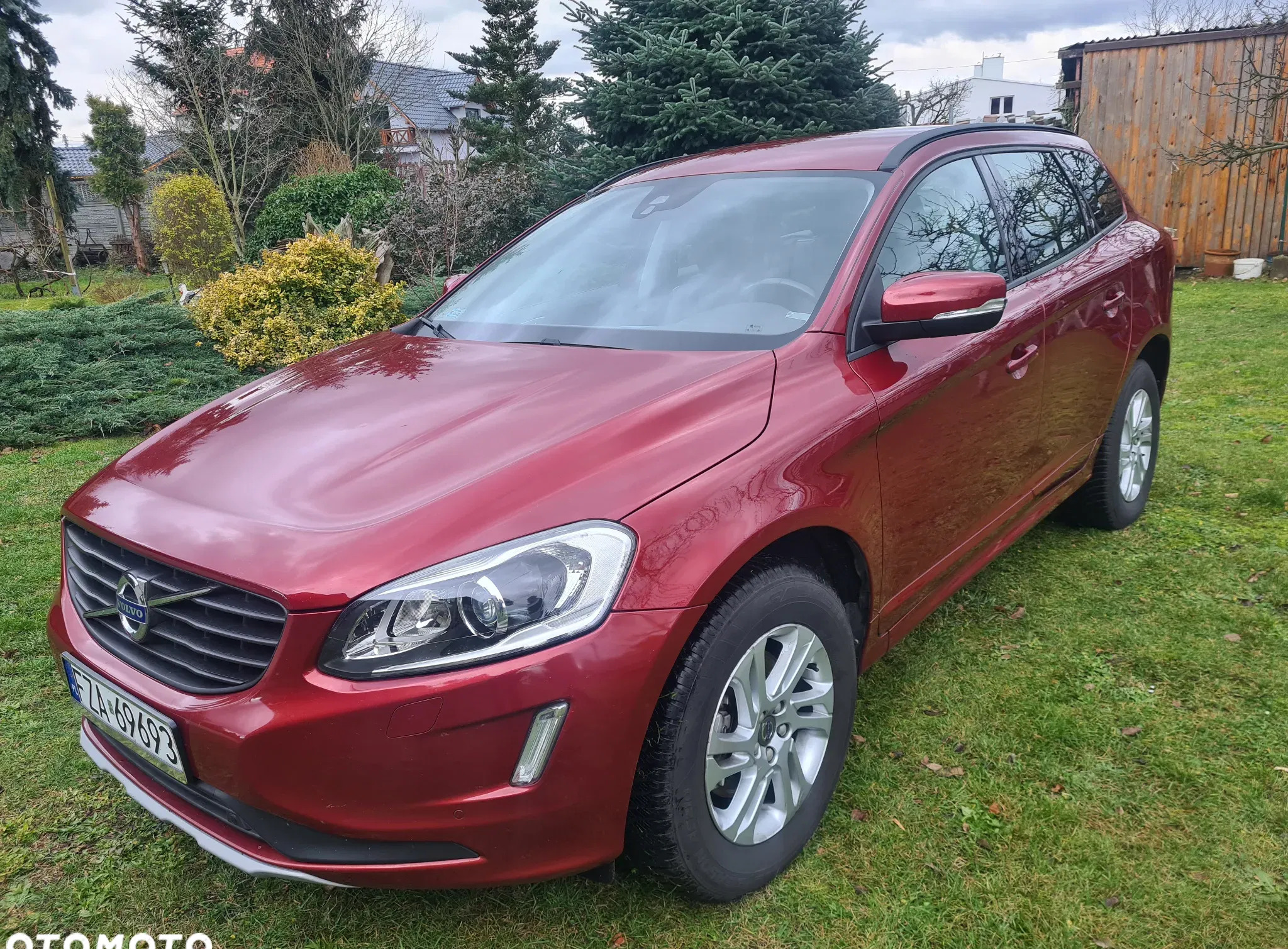 samochody osobowe Volvo XC 60 cena 84000 przebieg: 128500, rok produkcji 2015 z Jasień